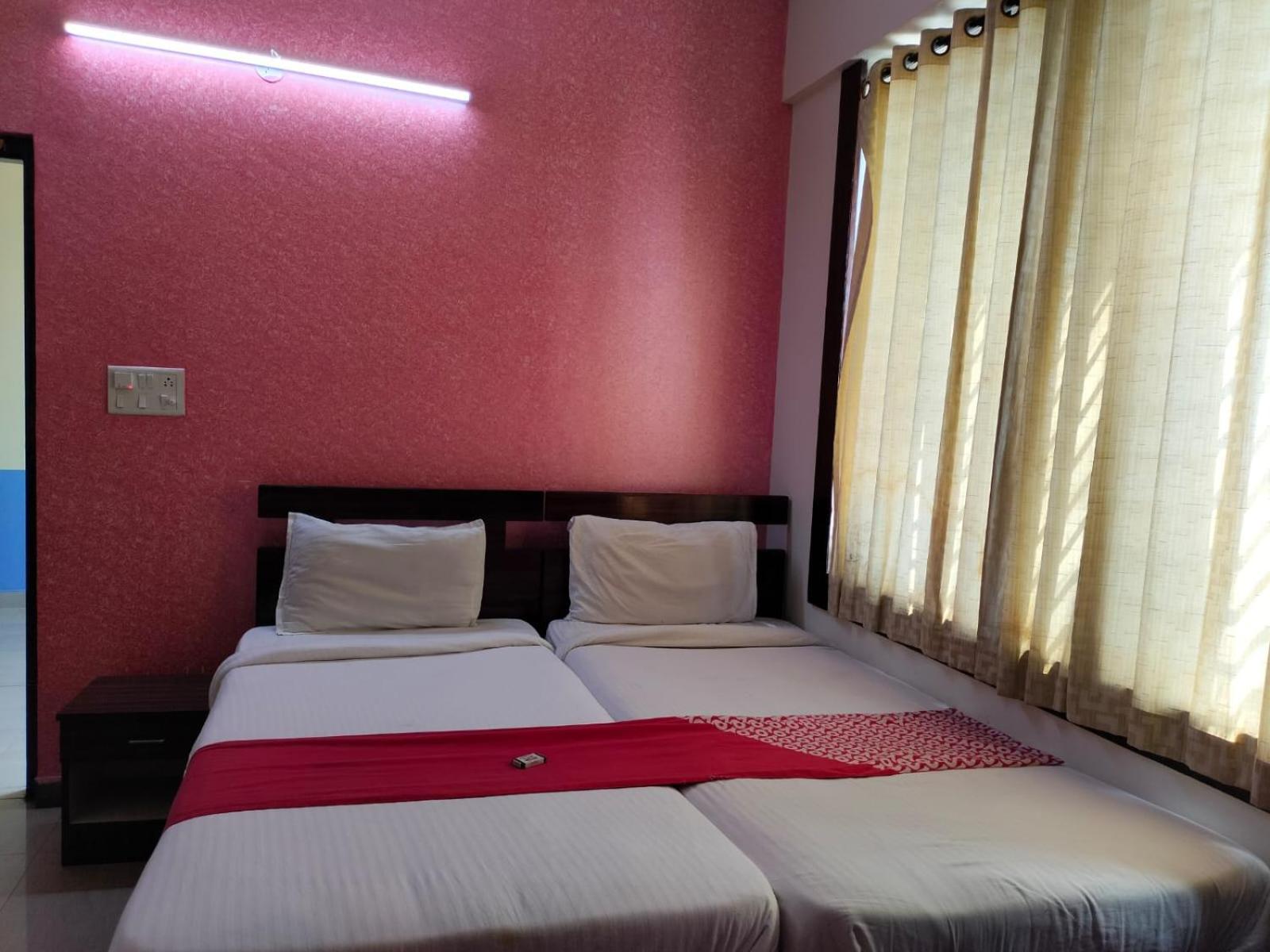 Grand Residency Hostel Bangalore Bagian luar foto